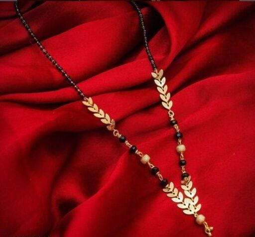 Fancy mangalsutra in a singal sar